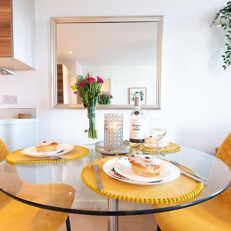 Amber Apartment Oasis - Your Gateway To Southampton'S Vibrant Heart, Port, Shopping Екстериор снимка