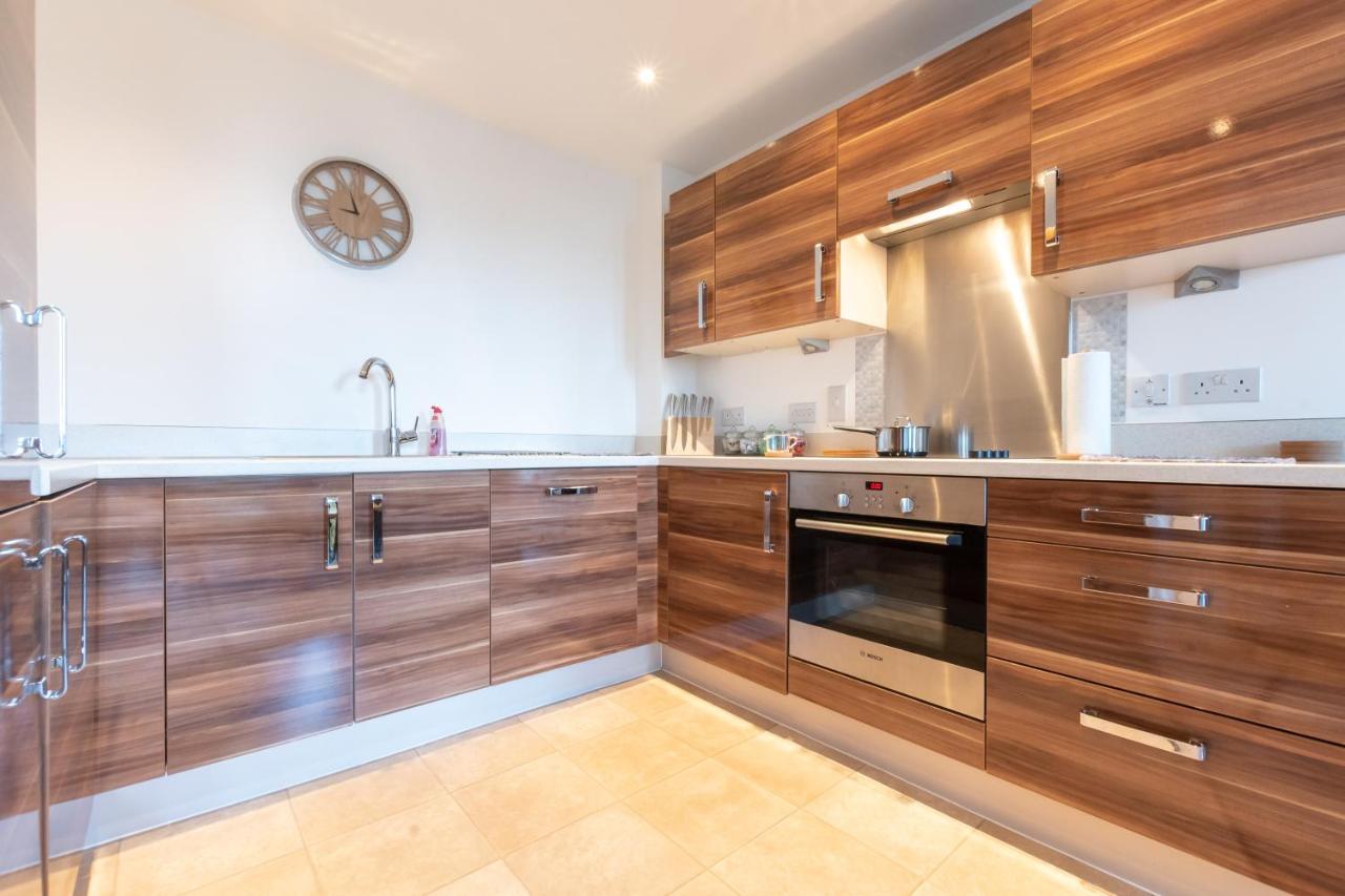 Amber Apartment Oasis - Your Gateway To Southampton'S Vibrant Heart, Port, Shopping Екстериор снимка