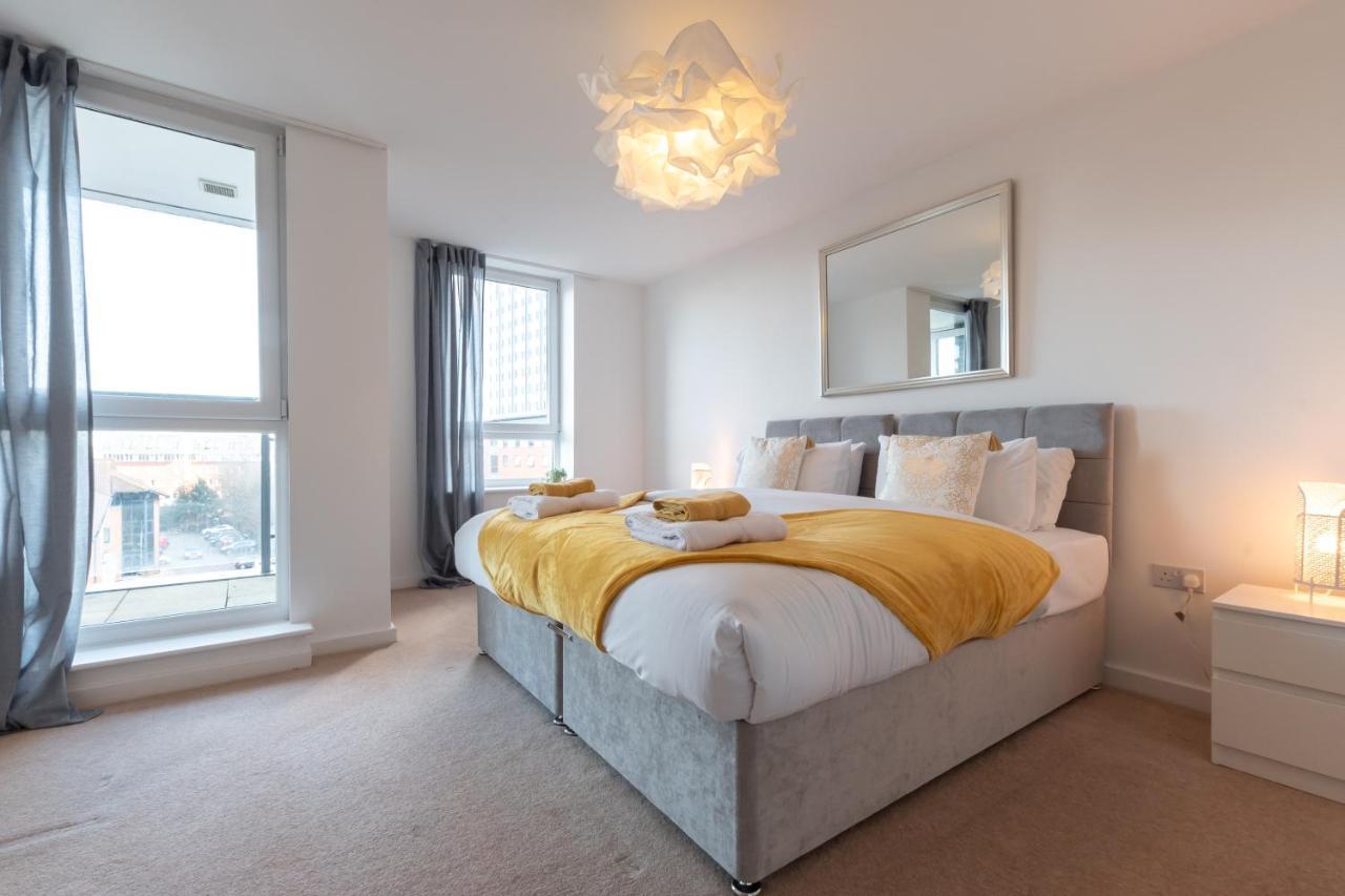 Amber Apartment Oasis - Your Gateway To Southampton'S Vibrant Heart, Port, Shopping Екстериор снимка