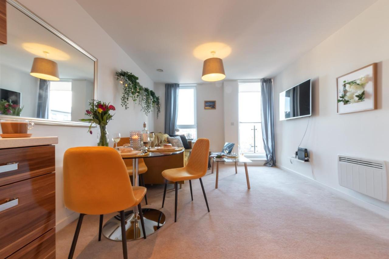 Amber Apartment Oasis - Your Gateway To Southampton'S Vibrant Heart, Port, Shopping Екстериор снимка